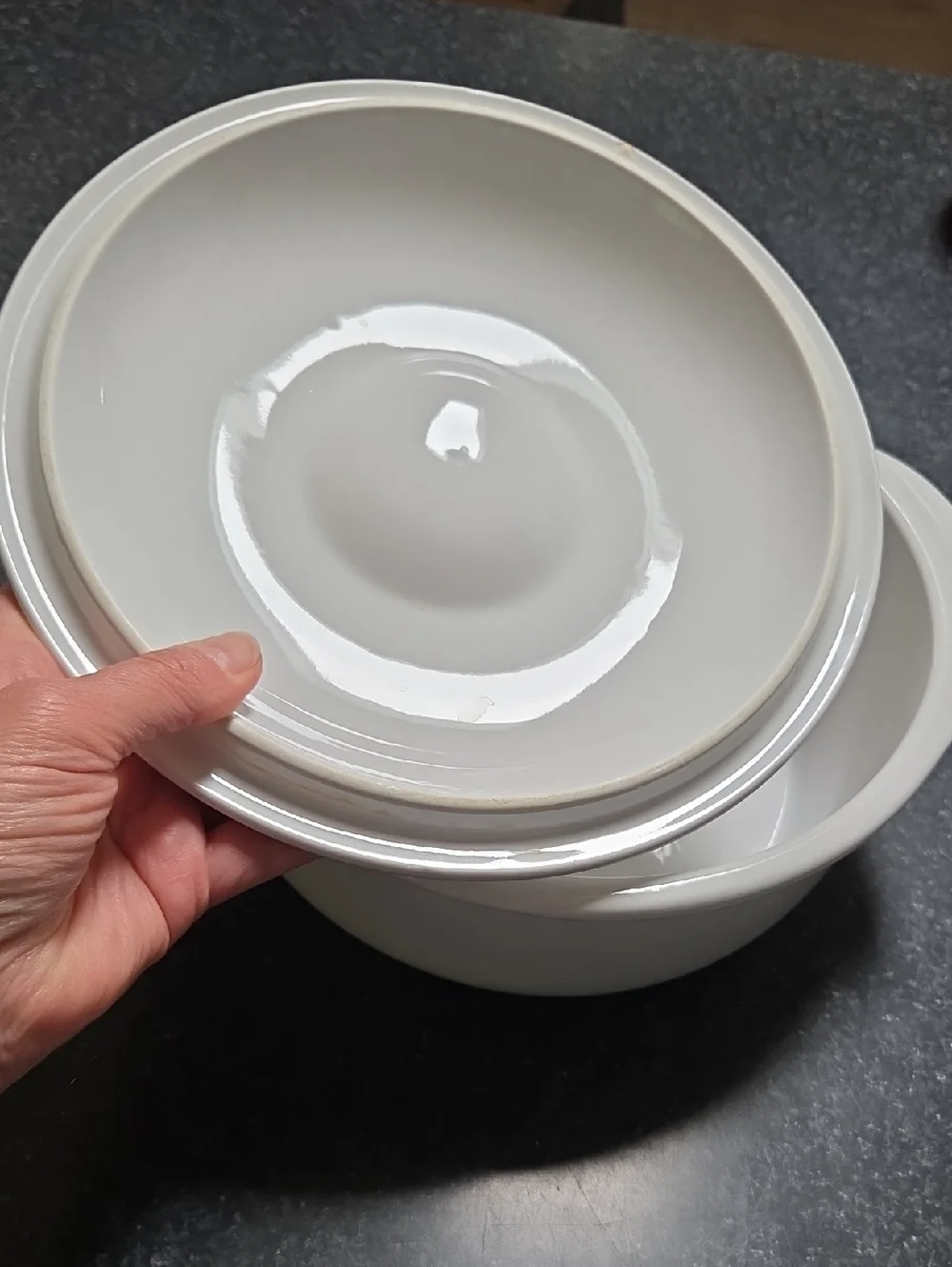 Corelle Coordinates White Covered Casserole Dish By Corning  2.5 Qt.